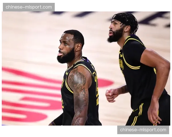 王牌赛季首战告捷,阿贾-威尔逊贡献31分12篮板